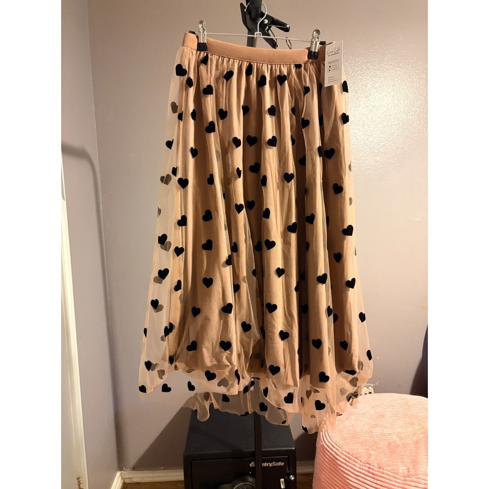 Cupshe Fun Tan Heart Skirt Sz Small - NWT